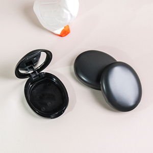 Boîtier vide minimaliste en plastique avec miroir pour fards à paupières, blush, illuminateur, anticernes et contour - Product Image 4