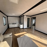 Maison modulaire préfabriquée certifiée de 20 pieds, entièrement meublée, couleurs, portes, fenêtres et terrasse personnalisables, aménagements en option