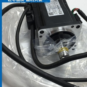 Moteur servo Fuji GYB401D7-RC2-B 100W DC 12V IP20 Noir pour usage industriel - Product Image 1