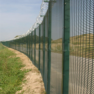 รั้วป้องกันการปีน358เคลือบพีวีซีตาข่ายแยกความปลอดภัยสูงสำหรับการป้องกันพื้นที่สำคัญของเทศบาล - Product Image 5