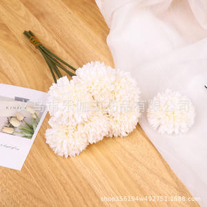 Crisantemo Artificial de Tallo Único de 6 cm, Flor de Seda de Alta Simulación para Decoración de Bodas - Product Image 4