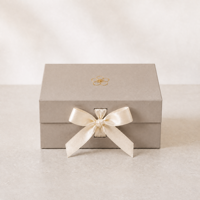 Boîte magnétique rigide de luxe personnalisée rose, ruban en soie, pliable, matériau recyclable pour emballage de cadeau de mariage, emballage de parfum