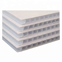 Vente en gros de feuilles de Coroplast vierges Feuille de polypropylène 4x8 Coroplast Panneaux en plastique ondulé Feuille Corex