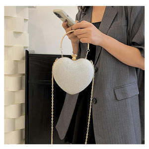 <span class=keywords><strong>Borse</strong></span> da Sposa Scintillanti a Prezzo All'Ingrosso, Eleganti Pochette a Forma di Cuore per Signore - Product Image 3