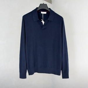 Pull en laine Piana bleu marine vintage ajusté à manches longues et col en V pour homme, style décontracté et élégant Loro Luxury. - Product Image 1