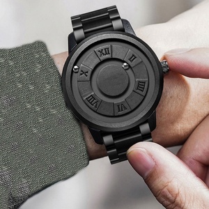 นาฬิกาควอตซ์สแตนเลสสตีลสำหรับผู้ชาย ดีไซน์สร้างสรรค์ แฟชั่นทันสมัย ตัวเรือนสีดำ เข็มหมุนแบบแม่เหล็ก กันน้ำ - Product Image 2