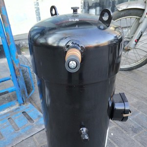 Compresseur de climatisation et de réfrigération Sanyo C-SC673H8H 9HP pour remplacement et réparation - Product Image 1
