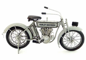 2023 plaque de fer antique américaine Offre Spéciale décoration de la maison 1909 modèle de la première moto bimoteur en forme de V - Product Image 2