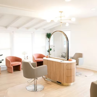 Miroir de coiffure de salon de coiffure moderne et unique en forme ronde dorée double face avec table de maquillage
