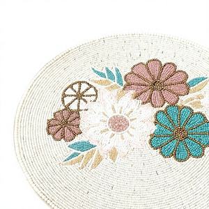 แผ่นรองจานประดับลูกปัด งานแฮนด์เมด หรูหรา สำหรับตกแต่งโต๊ะอาหารในวันหยุด ของตกแต่งที่ไม่เหมือนใคร ดีไซน์สั่งทำได้ ไม่ลื่น งานฝีมือ MS ของขวัญขึ้นบ้านใหม่ - Product Image 1