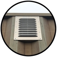 Grande aération à persiennes en alliage d'aluminium pour conteneur maritime avec moustiquaire anti-condensation