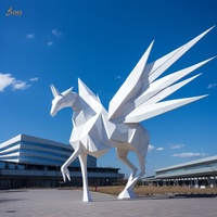 Vendre personnalisé moderne Animal abstrait Statue grandeur nature en métal blanc peint à la bombe Géométrie cheval volant Sculpture pour parc paysage