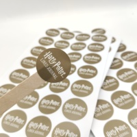 Etiquetas Adhesivas Redondas Personalizadas con Logotipo para Comida para Llevar - Etiquetas de Embalaje Impermeables con MOQ Bajo para Entrega de Alimentos y Restaurantes