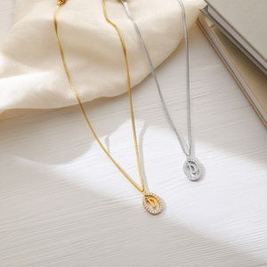 Collana con Ciondolo Lettera D Zyra 10x15Cm, Catena a Serpente, Gioielli Minimalisti alla Moda in Acciaio Inossidabile Oro e Argento - Product Image 3