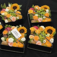 Luxe vierkante gouden-geprägte laminaat transparante doos met venster, twee handgrepen, emmervormig, voor bloemen- of fruitverpakkingen