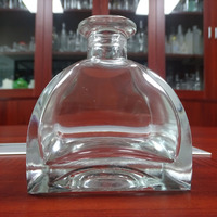Bouteilles de diffuseur en verre transparent vides en forme de pyramide de dessus de liège 250ml 25CL