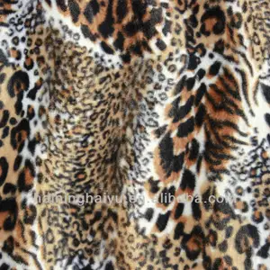 Tissu en peluche imprimé peau d'animal 100% polyester bon prix pour literie/couverture/rideau/vêtement