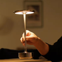 Lampe de Table Sans Fil Moderne Dimmable Rechargeable en Métal Électroplaqué à LED pour Bureau ou Chevet