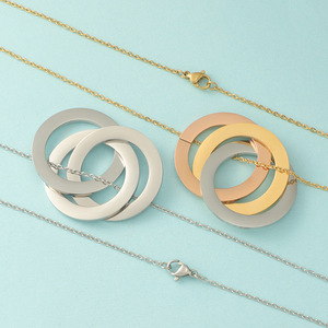 Collar con Colgante de Dos Círculos de Acero Inoxidable, Grabado de Mensajes Personalizados, Venta al por Mayor para Mamá - Product Image 2