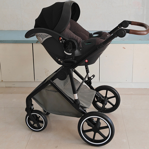 Poussette de luxe personnalisée <span class=keywords><strong>4</strong></span> <span class=keywords><strong>en</strong></span> <span class=keywords><strong>1</strong></span>, pliable, bidirectionnelle, pour bébé - Product Image 4