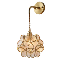 Lámparas de Techo Modernas LED con Marco de Cobre y Pétalos de Cristal con Diseño de Flores de Cerezo Coloridas para Sala de Estar y Comedor