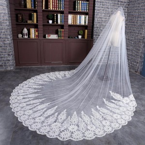 Voiles de Mariée de Luxe 2025 Blanc 3m 4m 5m Long Voile Cathédrale de Mariage Ivoire avec Dentelle Appliquée Perles et Cristaux - Product Image 4