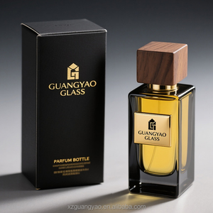 Bouteille en verre de parfum de haute qualité transparente carrée de luxe personnalisée 30ml 50ml bouteille de parfum vide sertie avec couvercle en bois - Product Image 6