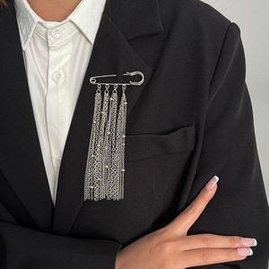Broche de diseñador con borlas y cadena de cuentas CCB irregulares remachadas <span class=keywords><strong>para</strong></span> mujer, accesorios de moda <span class=keywords><strong>para</strong></span> trajes de fiesta, regalo de joyería. - Product Image 4