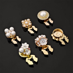 Luxury Floral Pearl Flower <b>Buttons</b> Cover Butterfly Metal <b>Button</b> Clip With Rhinestones And Pearls For Women Clothing Decoration - Product Image 4