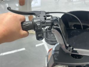 <span class=keywords><strong>Bicicletta</strong></span> <span class=keywords><strong>Elettrica</strong></span> <span class=keywords><strong>con</strong></span> Tecnologia Intelligente, Motore ad Alta Potenza <span class=keywords><strong>con</strong></span> <span class=keywords><strong>Cestino</strong></span>, <span class=keywords><strong>Bicicletta</strong></span> <span class=keywords><strong>Elettrica</strong></span> <span class=keywords><strong>con</strong></span> Pedale - Product Image 4