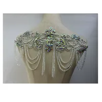Applique florale 3D perlée de haute qualité avec pompon et strass lourds scintillants pour panneau de corsage, accessoires de décoration de robe de luxe DIY