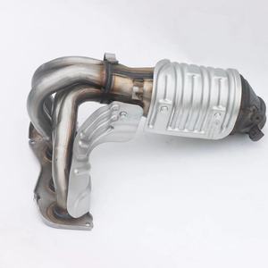 Convertisseur catalytique à trois voies pour <span class=keywords><strong>Toyota</strong></span> <span class=keywords><strong>RAV4</strong></span> 2.0 2.4L Fabrication Ventes <span class=keywords><strong>Prix</strong></span> bas Système d'échappement Convertisseur catalytique <span class=keywords><strong>Toyota</strong></span> - Product Image 3