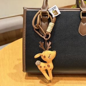 Llavero de tela hecho a mano con diseño de ciervo, muñeco de peluche 3D portátil, lindo, para decoración de teléfono, adorno para bolso de mujer, regalo de cumpleaños para niños - Product Image 4