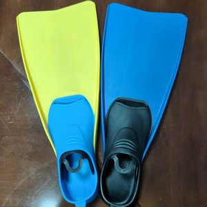 Snorkel subacuático Equipo de buceo de tamaño ancho Niño Adolescente Adulto Aletas Buceo Aletas largas Bolsillo completo para el pie - Product Image 1