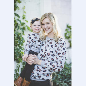 Le donne E I Bambini Madre Figlia/Figlio, La Famiglia di Corrispondenza Pullover Top Fashion Cheetah Leopardo Stampato Mommy And Me <span class=keywords><strong>Felpa</strong></span> - Product Image 3