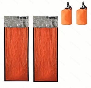Lot de 2 sacs de couchage d'urgence portables et étanches toutes saisons style momie avec sifflet – Équipement de survie pour le camping, la randonnée et les activités de plein air - Product Image 2