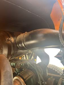 Camión Volquete Diésel Sinotruk Howo 371HP 10 Ruedas 6×4 Euro II LHD para Proyectos de Minería e Ingeniería - Product Image 6