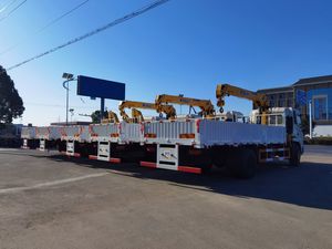 Véhicule diesel de transmission manuelle de <span class=keywords><strong>camion</strong></span> de grue de la Offre Spéciale Dongfeng 8 tonnes de la Chine nouveau 4x2 avec la grue à vendre - Product Image 4