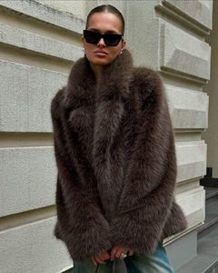 Cappotto Invernale Donna 2026 Eco-friendly Stile Mob Wife, Giacca Casual in Peluche Caldo, Taglie Forti, Pesante, in Ecopelliccia - Product Image 2