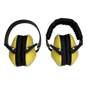 Orejeras plegables Rojas personalizadas para niños Protector auditivo de seguridad con cancelación de ruido y características insonorizadas - Product Image 6