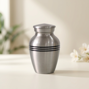 Premium Messing Triband Kleine Einäscherungsurne Andenkenurnen für Menschliche Asche Metall Langlebige Kleine Ascheurnen - Product Image 1