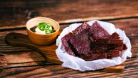 Daging Kering Nabati Rasa Asap yang Kenyal, Sehat, dan Lezat, Pengganti Daging Protein untuk Gaya Hidup Aktif, Beku, Merek Veself