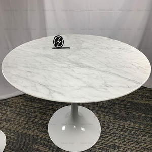 Ensemble de meubles de salle à manger personnalisés, table à manger ronde <span class=keywords><strong>Saarinen</strong></span> Tulip en marbre blanc de Carrare poli, Italie, et chaises - Product Image 5