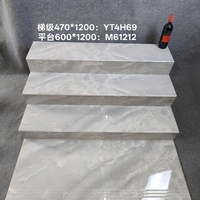 Carreaux de porcelaine polis pour marches d'escalier 600x600 470x1200mm, aspect marbre brillant, avec rainures antidérapantes, usine de Foshan