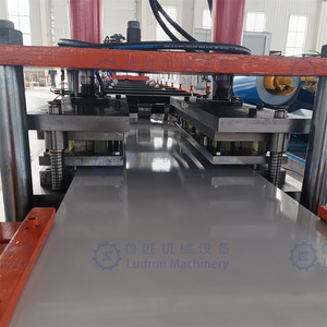 Machine de formage à froid automatique pour pignon de toit métallique de type 400 avec système PLC pour la fabrication de tuiles de toit vitrifiées - Product Image 5