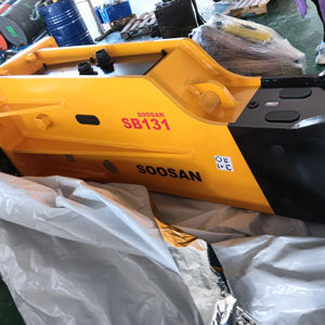 Martillo Hidráulico Tipo Caja SB131, Nuevo, para Construcción y Minería, Bomba de Motor, Cojinete, Cuerpo Principal, Cincel, para 30-45 - Product Image 1
