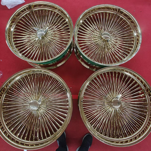 Nouvelles jantes rétro populaires en fil d'or, jantes chromées de 26 pouces, jantes à rayons 5x114.3 pour voitures classiques - Product Image 2