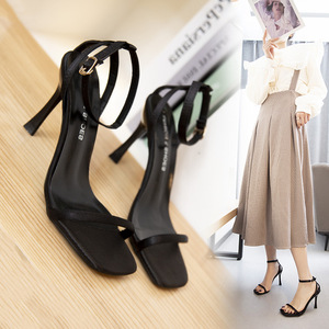 Nouvelles sandales européennes à talons hauts et bout carré ouvert pour femmes - Product Image 2