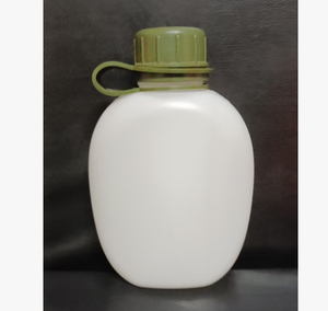Botella de Agua de Plástico DFB1025 de 800 ml, Segura para Contacto con Alimentos, con Tazas de Aluminio, Cantimplora de Supervivencia y Taza para Calentar Agua - Product Image 1
