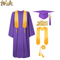 Robe de graduation mate en gros 2025 avec pompon, étole, cordon d'honneur, toge noire de lycée et université